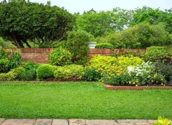 landscaping services Iberia